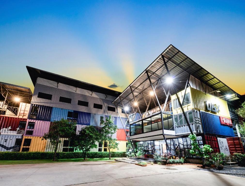 Qbix Hotel Khon Kaen Buitenkant foto