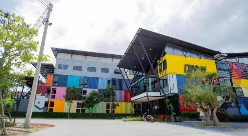 Qbix Hotel Khon Kaen Buitenkant foto