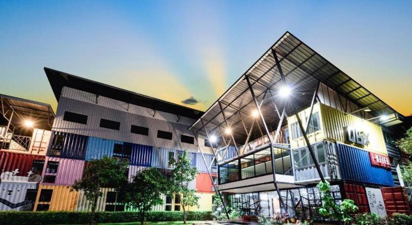 Qbix Hotel Khon Kaen Buitenkant foto