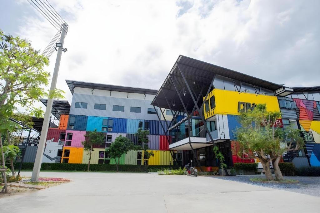 Qbix Hotel Khon Kaen Buitenkant foto